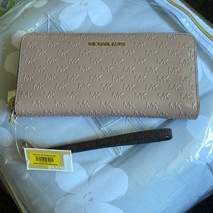 Michael Kors Clutch